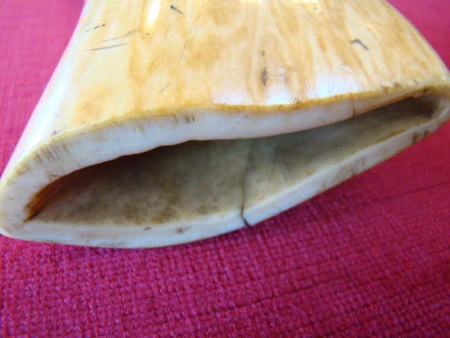 A fine and large Scrimshaw Whale's tooth circa 1850 — image 3